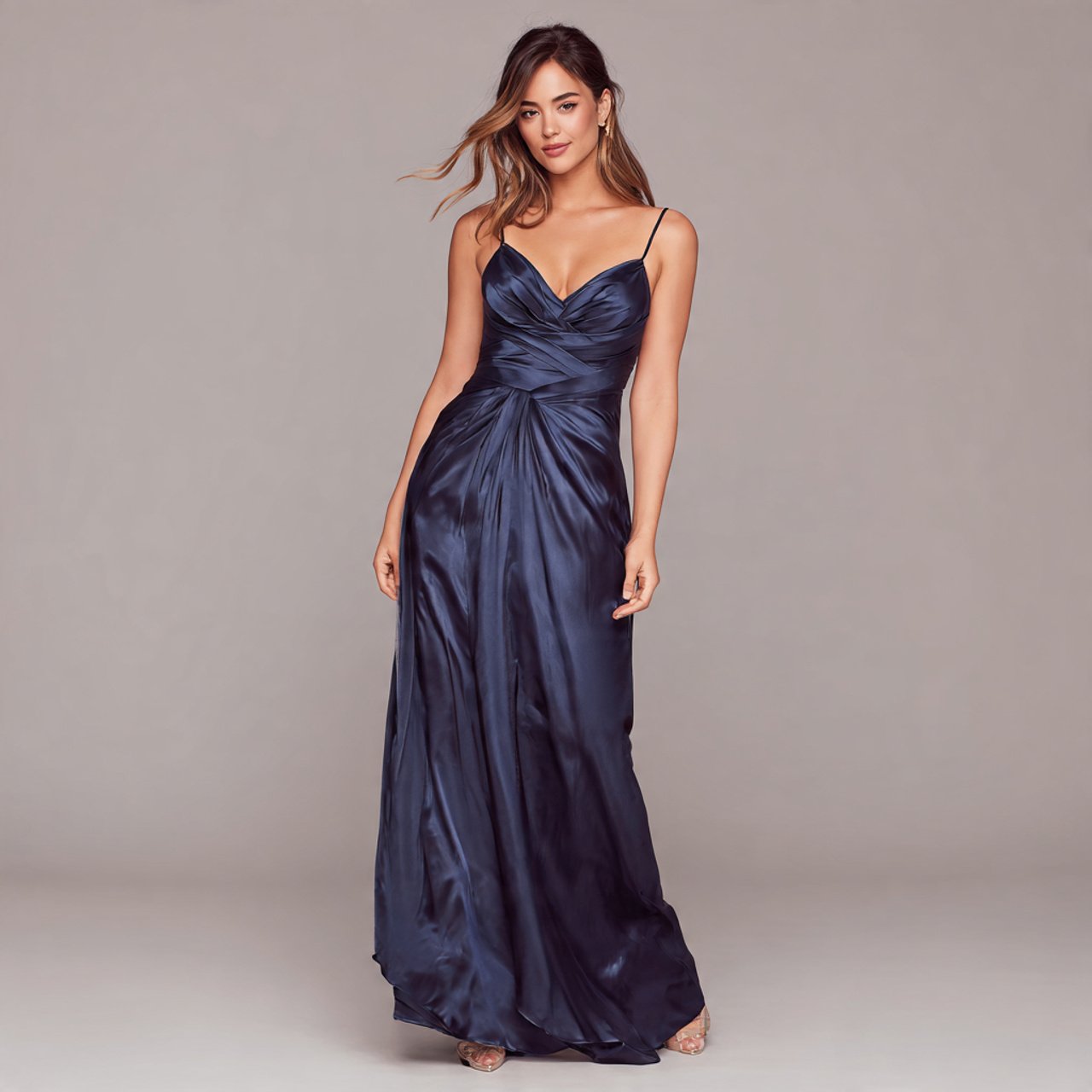 create a beautiful woman image wearing wedding gue