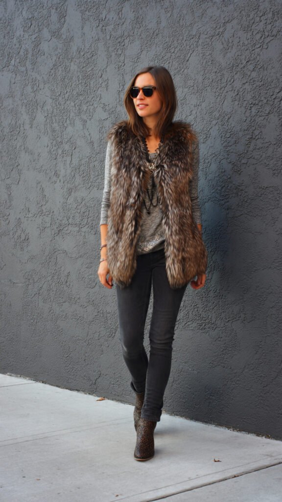 faux fur vest with skinny jeans