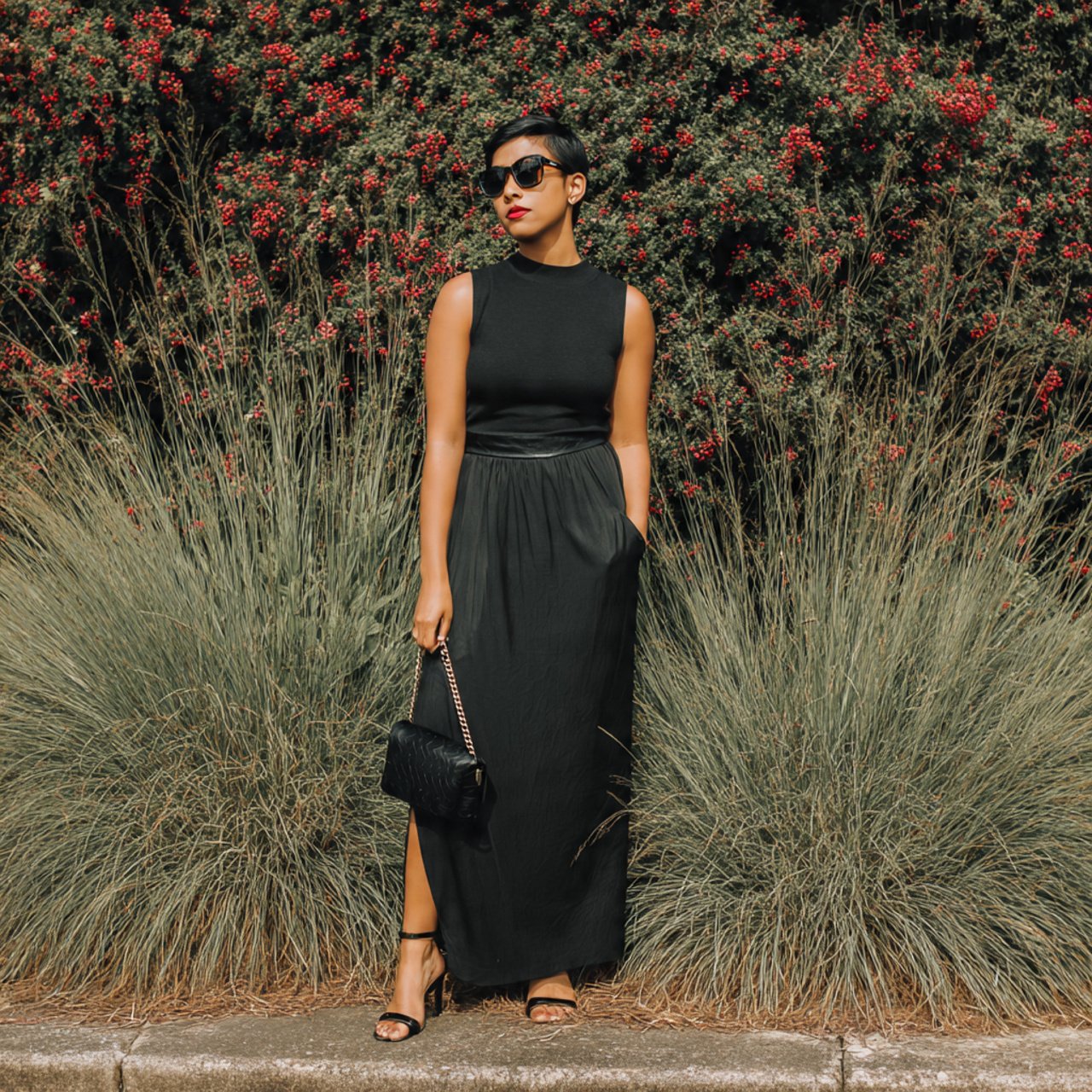 all black tank and maxi skirtdate night outfit ide
