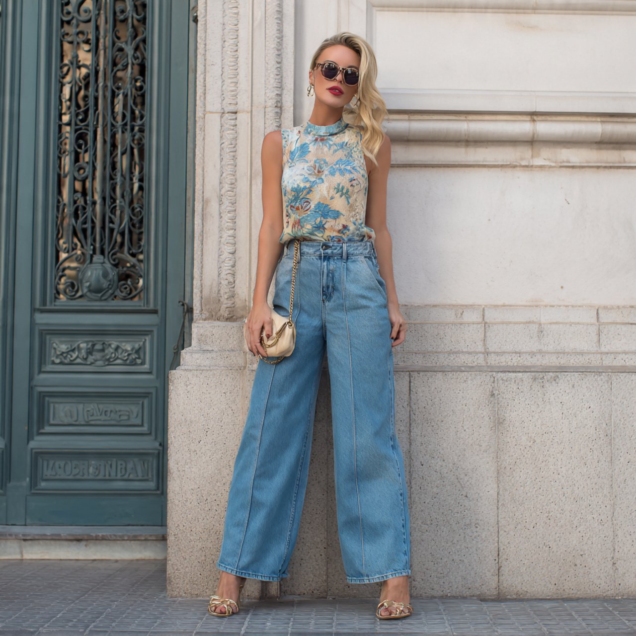 create a woman image wearing sleeveless knit top w