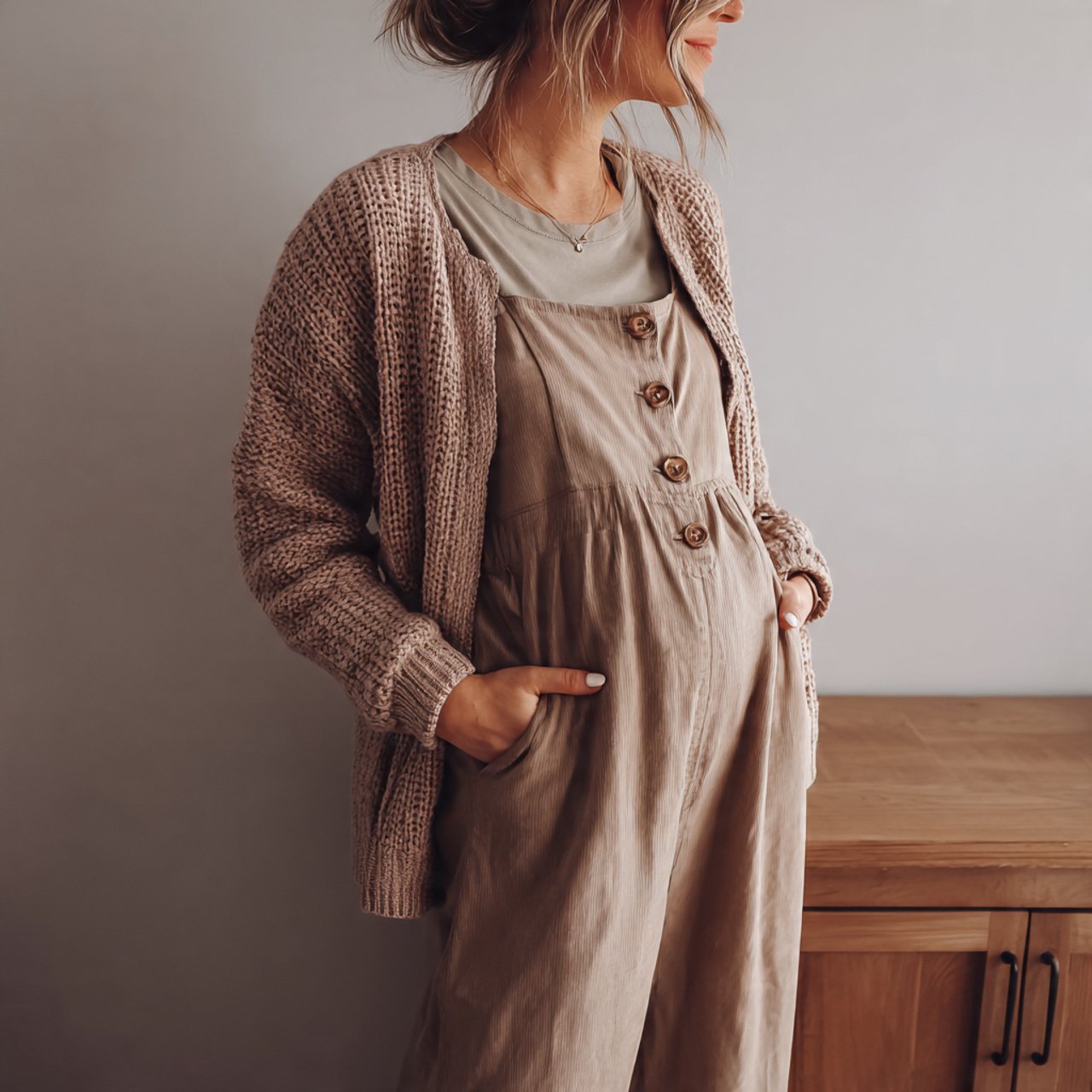 soft jumpsuit with a cropped cardigancasual pregna