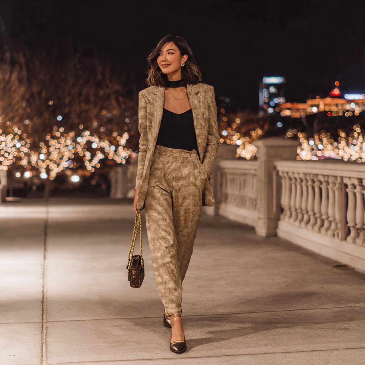 Autumn Date Night Outfit Ideas for a Chic, Polished Fall Look 17 relaxed suit with a sleek camiwoman autumn date ni