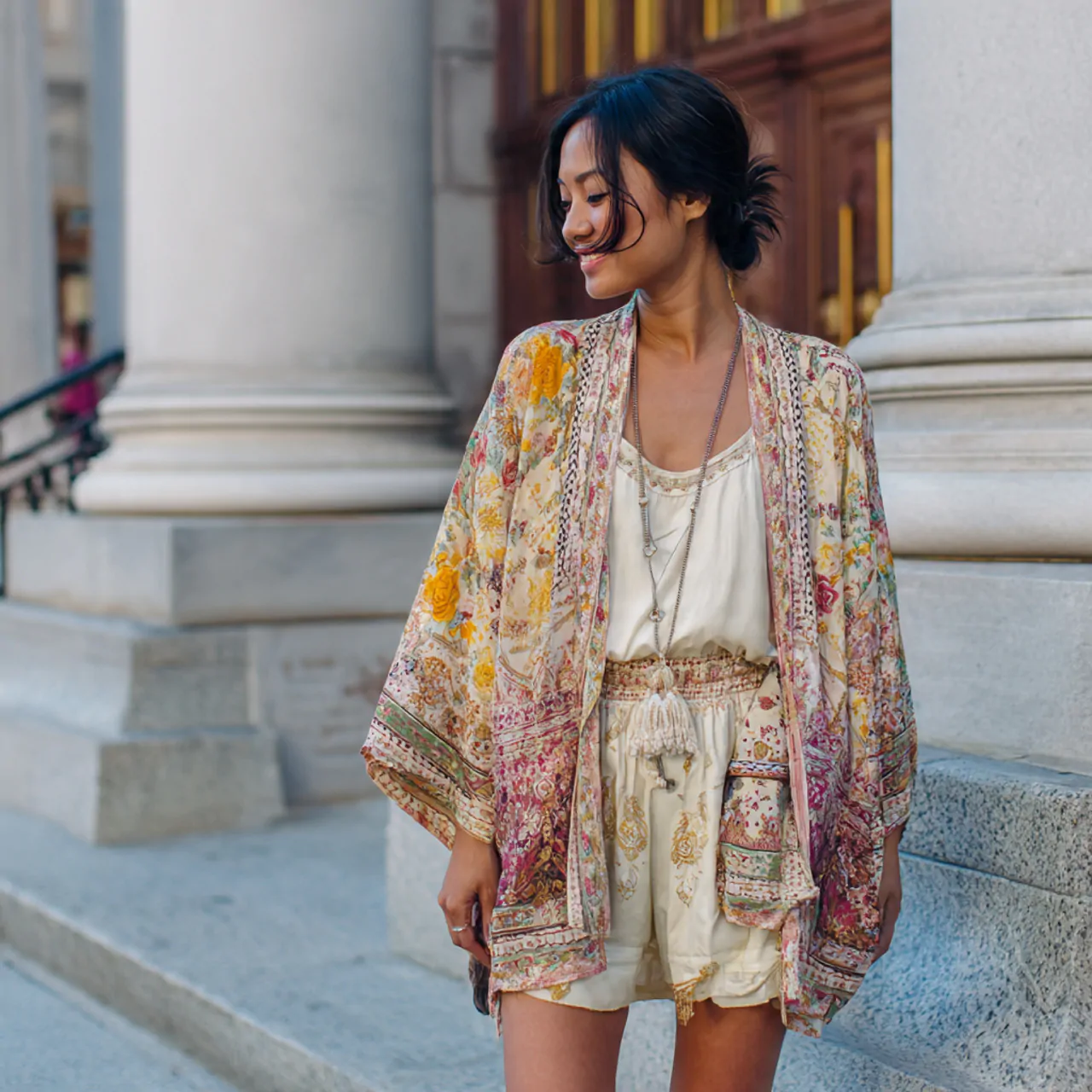kimono layer over tank and shortshippie chic outfi