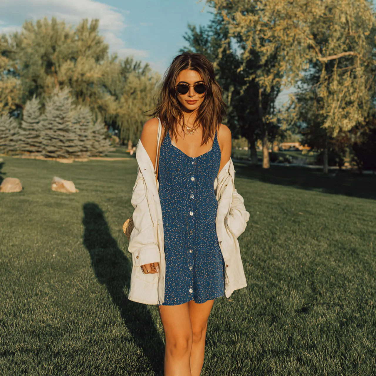 16 Chic Comfy Casual Summer Outfits That Are Easy to Wear 13 loose button up over tank dresscomfy casual summer