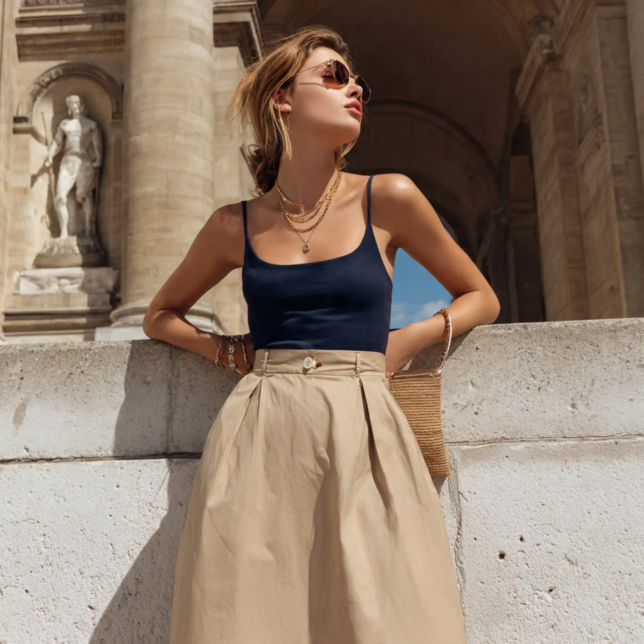 16 Chic Comfy Casual Summer Outfits That Are Easy to Wear 9 poplin midi skirt with fitted tankcomfy casual sum